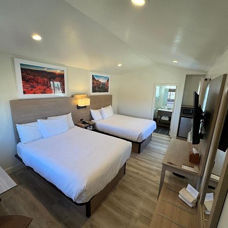 Mountain Ridge Cabins & Lodging Between Bryce And Zion National Park هاتش المظهر الخارجي الصورة